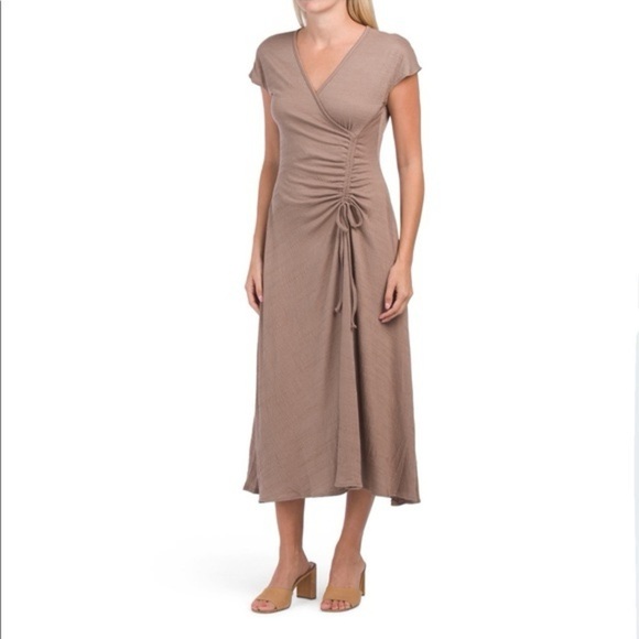 Max Studio Crinkled Side Ruched Dress medium - Picture 1 of 8